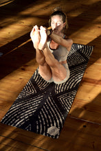 Cargar imagen en el visor de la galería, Yoga mat ULURU