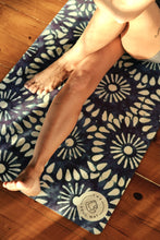 Cargar imagen en el visor de la galería, Yoga mat SANTORINI

