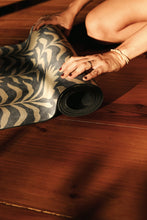 Cargar imagen en el visor de la galería, Yoga mat MORA
