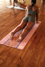 Cargar imagen en el visor de la galería, Yoga mat INDIA
