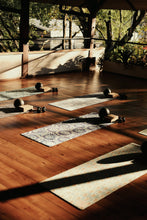 Cargar imagen en el visor de la galería, Yoga mat KYOTO
