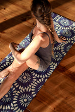 Cargar imagen en el visor de la galería, Yoga mat SANTORINI
